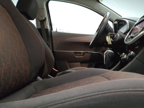 Used 2020 Chevrolet Sonic LT FWD image 21