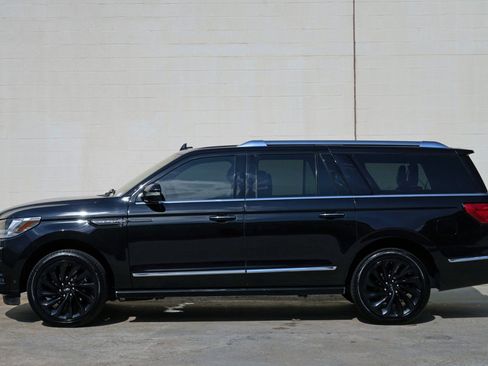 Used 2021 Lincoln Navigator L Reserve AWD/4WD image 47