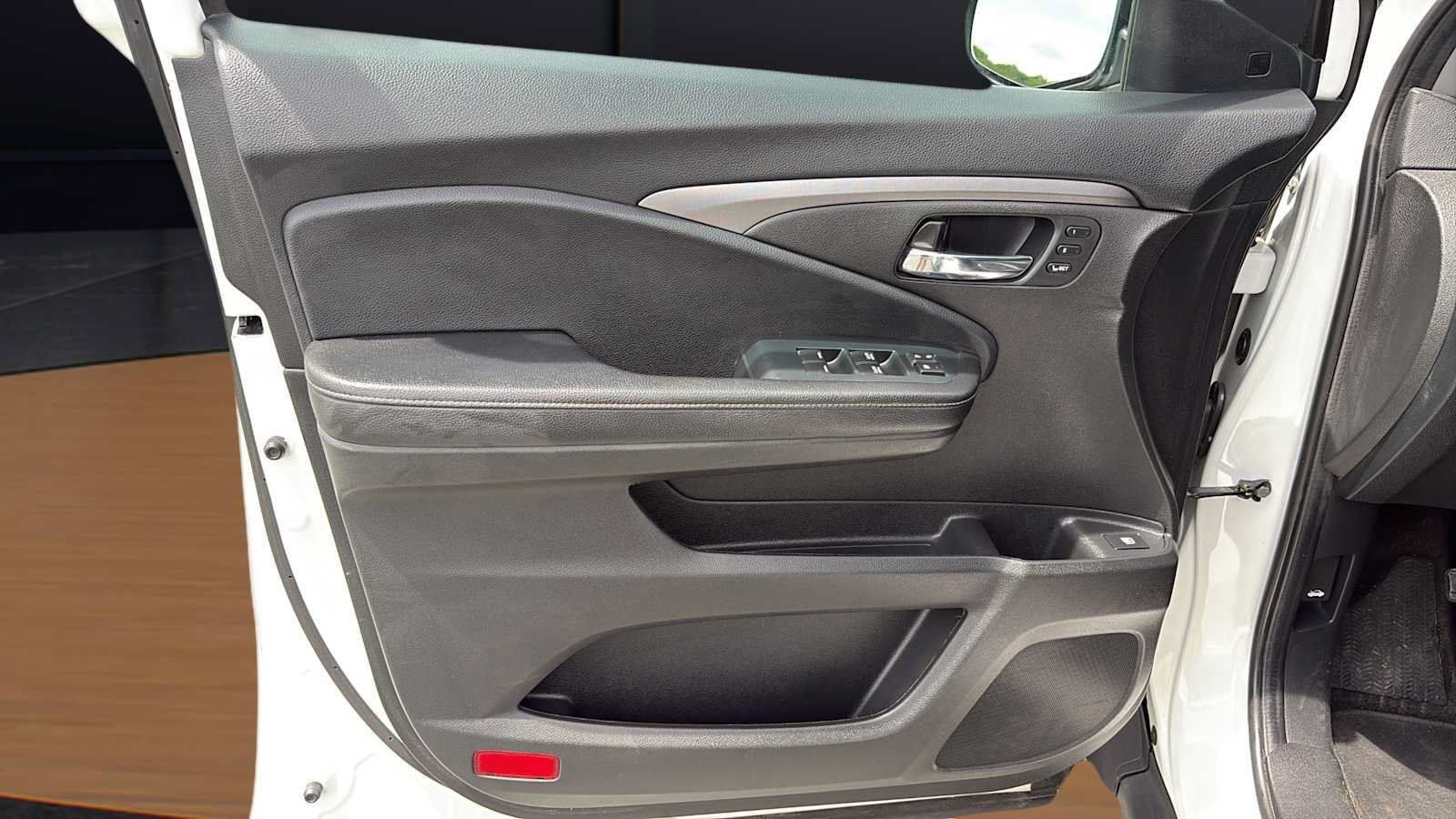 Used 2023 Honda Ridgeline RTL image 16