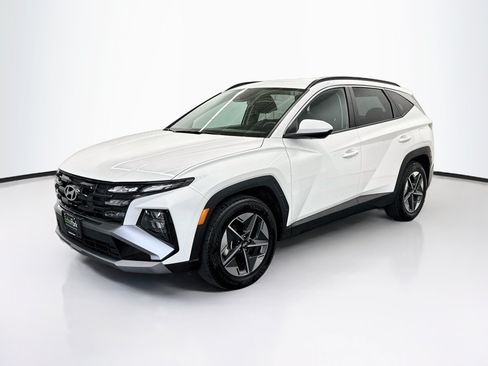 Used 2026 Hyundai Tucson SEL Plus FWD image 3