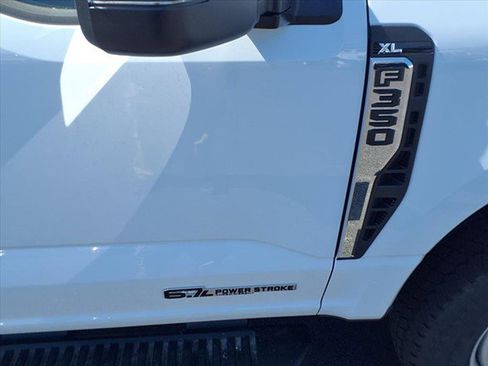 New 2026 Ford F350 XL w/ XL Chrome Package AWD/4WD image 9