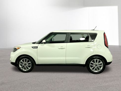 Used 2018 Kia Soul + image 29