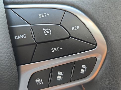 New 2026 Chrysler Pacifica Pinnacle w/ Trailer Tow Group image 19