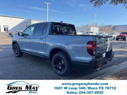New 2026 Honda Ridgeline Black Edition image 4