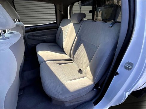 Used 2011 Toyota Tacoma PreRunner w/ SR5 Pkg #2 image 22