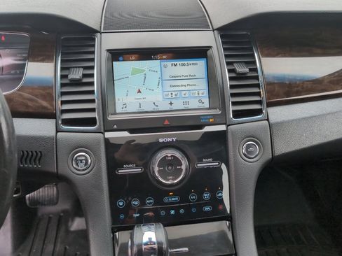 Used 2016 Ford Taurus Limited w/ Driver Assist Package image 12