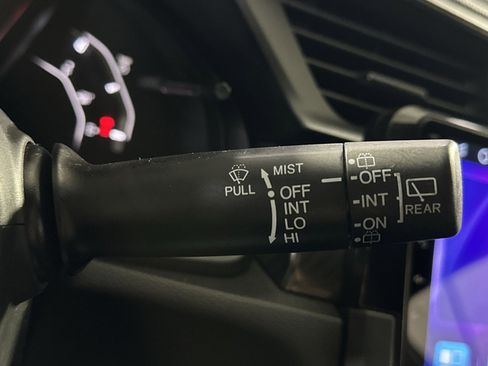 Used 2018 Honda Civic Sport image 24