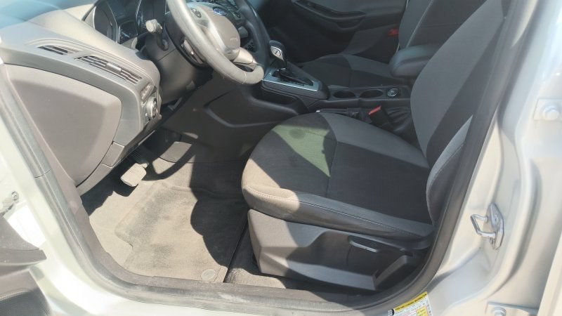 Used 2014 Ford Focus SE FWD image 9