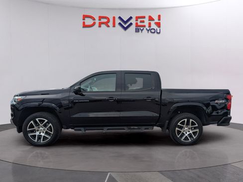 Used 2024 Chevrolet Colorado Z71 w/ Z71 Convenience Package 2 image 2