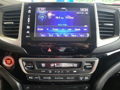 Used 2018 Honda Pilot Elite image 15