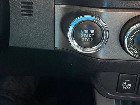 Used 2021 Toyota Tacoma TRD Off-Road w/ Technology Package AWD/4WD image 16