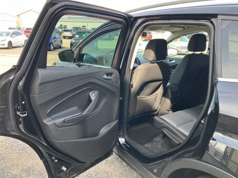 Used 2017 Ford Escape SE w/ Equipment Group 201A image 11