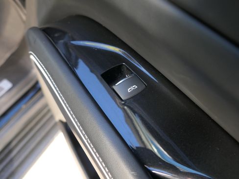 Certified 2023 Cadillac Escalade ESV Sport Platinum w/ Heavy-Duty Trailer Package image 27