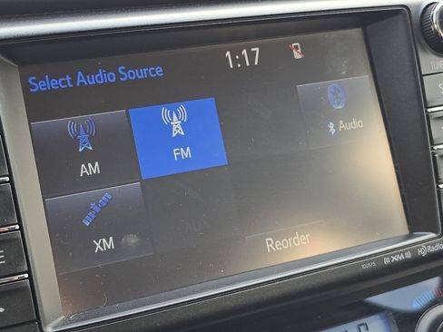 Used 2017 Toyota RAV4 Limited image 32