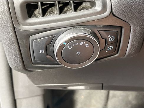 Used 2012 Ford Focus SE FWD image 10