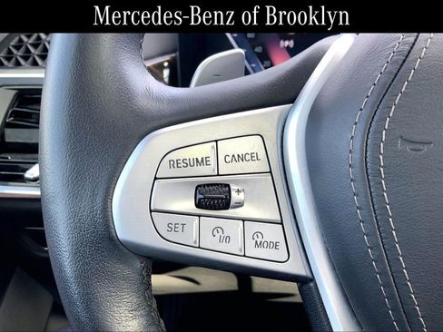 Used 2025 BMW X7 xDrive40i w/ Premium Package image 22