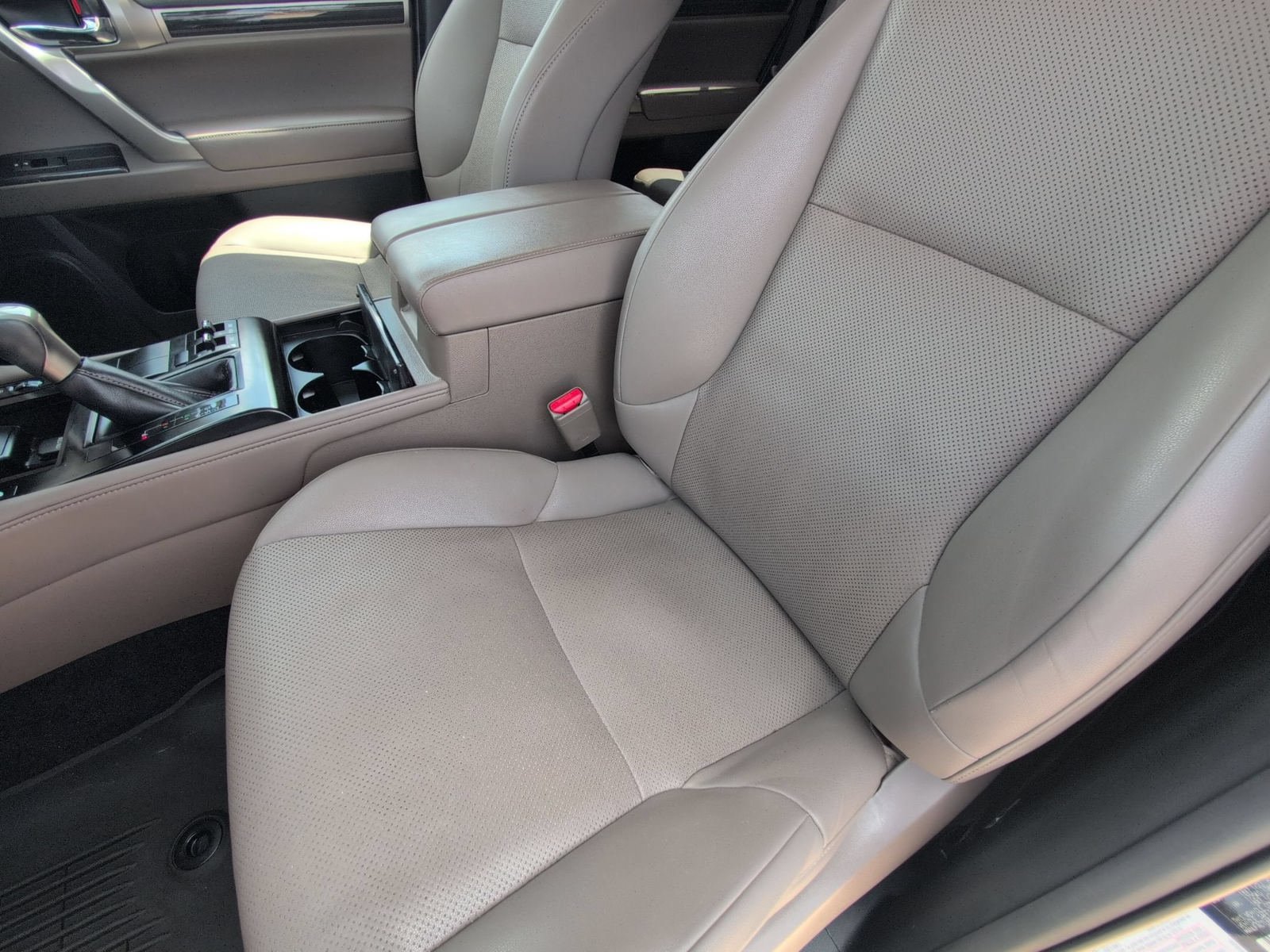 Used 2021 Lexus GX 460 Premium w/ Premium Package AWD/4WD image 24