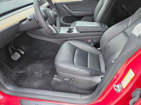 Used 2023 Tesla Model Y Long Range image 13