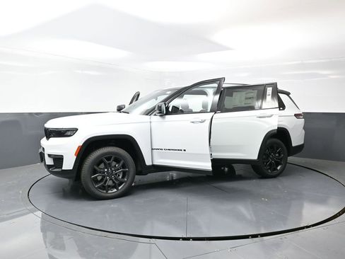 New 2025 Jeep Grand Cherokee L Limited w/ Trailer Tow Package image 56