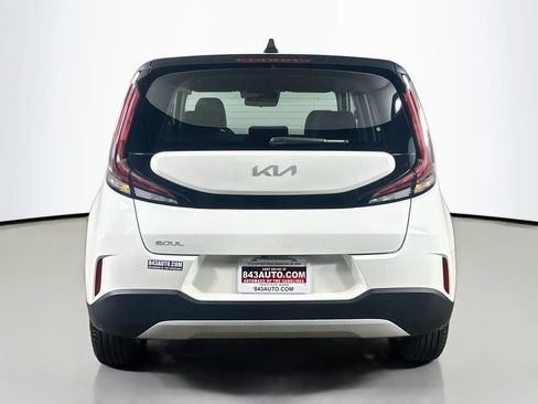 Used 2025 Kia Soul LX w/ LX Technology Package FWD image 6