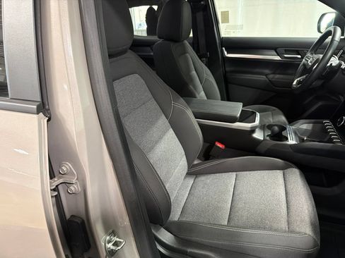 Certified 2025 GMC Terrain Elevation AWD/4WD image 22