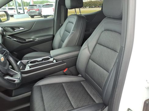 Used 2025 Chevrolet Equinox LT w/ Convenience Package II FWD image 16