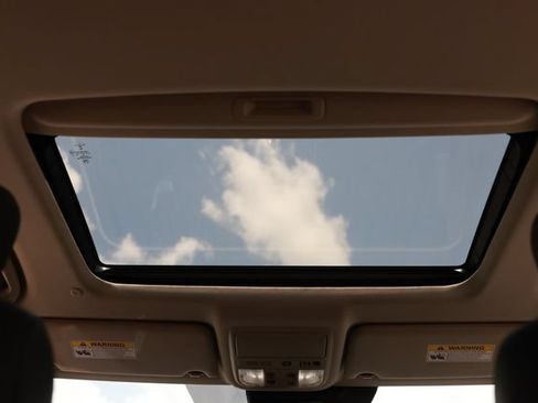 Used 2018 Honda Accord Touring image 26