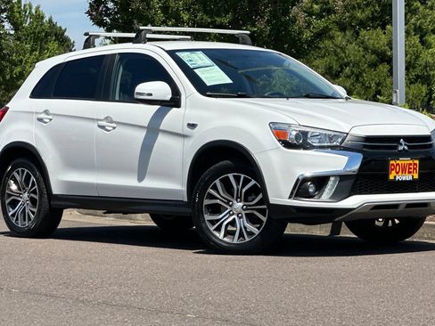 Used 2019 Mitsubishi Outlander Sport SE FWD image 2