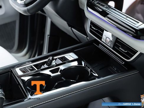 Used 2025 Volkswagen Atlas Cross Sport SEL Premium R-Line image 34