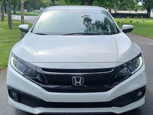 Used 2020 Honda Civic Sport image 3