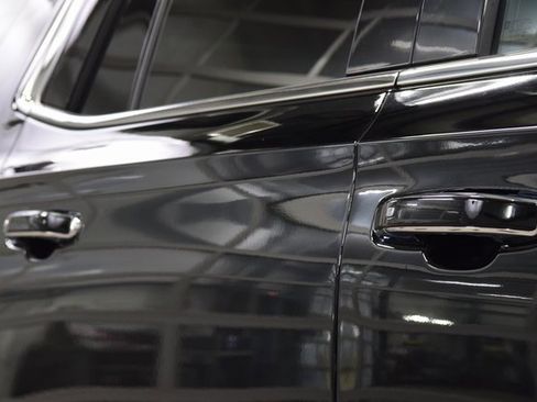 Used 2023 Chevrolet Tahoe High Country image 18