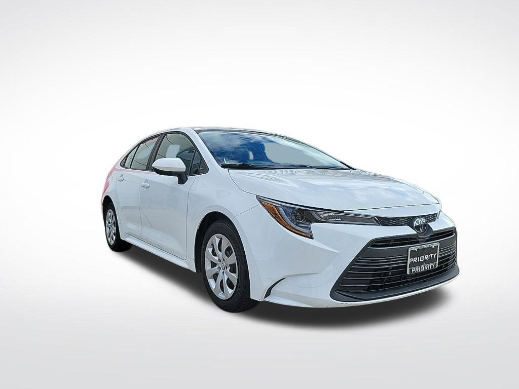 Used 2024 Toyota Corolla LE FWD image 6
