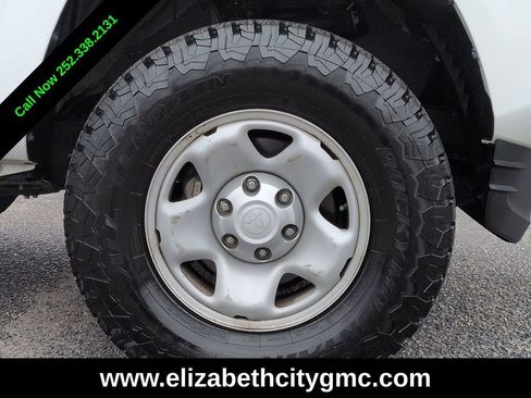 Used 2023 Toyota Tacoma SR AWD/4WD image 11