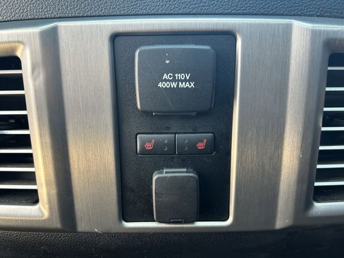 Used 2016 Ford F150 Platinum w/ Equipment Group 701A Luxury image 22