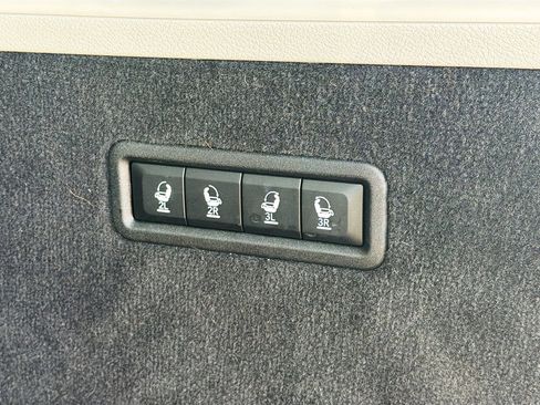 Used 2022 Jeep Grand Wagoneer Series I w/ Flexible Seating Group image 12