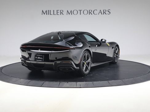 Certified 2025 Ferrari 12Cilindri image 5