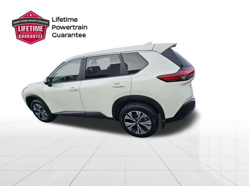 Used 2023 Nissan Rogue SV AWD/4WD image 3