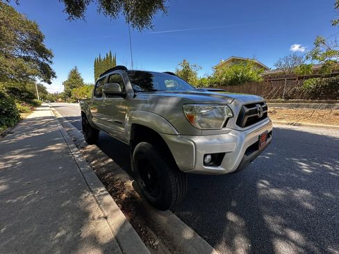 Used 2013 Toyota Tacoma PreRunner w/ TRD Sport Pkg RWD image 9