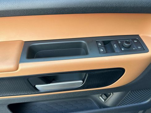 New 2025 Volkswagen ID. Buzz Pro S RWD image 11