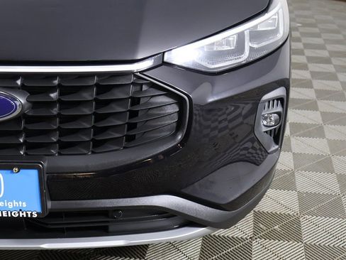 Used 2025 Ford Escape Platinum image 12