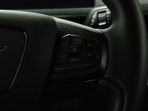 Used 2021 Ford Mustang Mach-E Select image 23