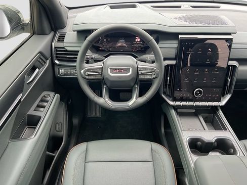 New 2026 GMC Acadia AT4 w/ Luxury Package AWD/4WD image 16