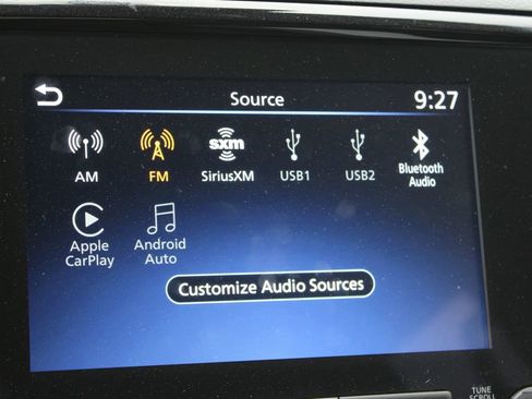 Used 2024 Nissan Frontier SV image 32