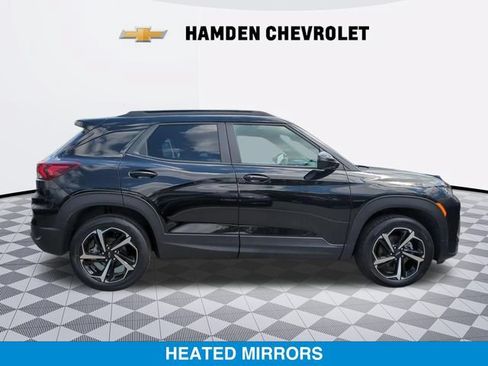 Used 2023 Chevrolet TrailBlazer RS w/ Sun and Liftgate Package AWD/4WD image 2