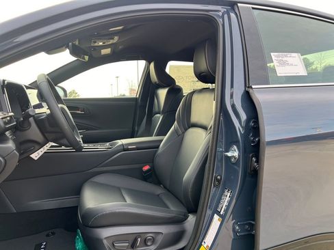 New 2026 Toyota Crown XLE image 4