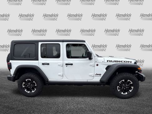 Used 2024 Jeep Wrangler Unlimited Rubicon w/ Technology Group image 11