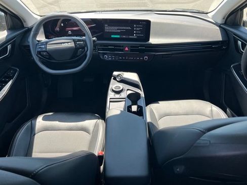 Certified 2025 Kia EV6 Light w/ Light LR Technology Package RWD image 12