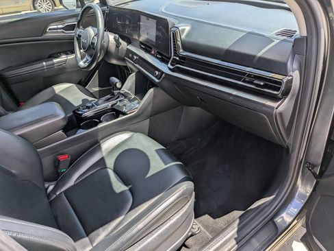 Used 2023 Kia Sportage EX FWD image 13