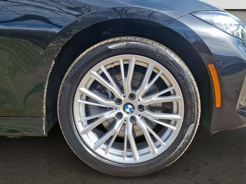 Certified 2023 BMW 330i xDrive Sedan w/ Driving Assistance Package image 9