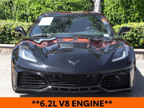 Used 2015 Chevrolet Corvette Stingray Coupe RWD image 3